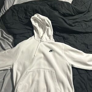 Men’s White Nike Sweatshirt. Barely worn and is in perfect condition. Large.